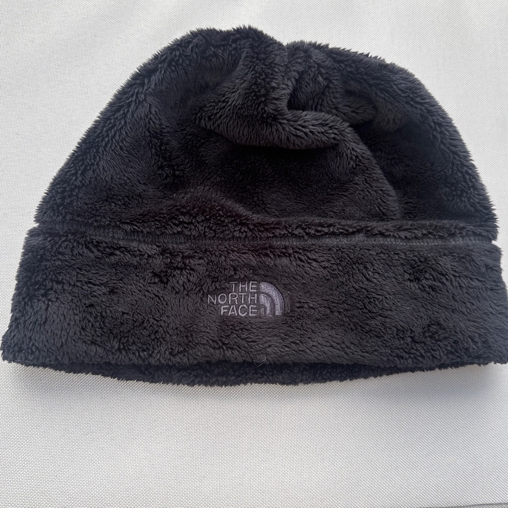 The North Face Vintage Black Fuzzy High Pile Fleece Beanie Y2K Outdoor Ski Hat